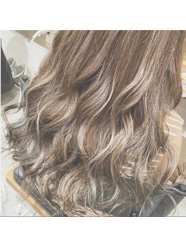 エルエーヘアー(L.AHAIR) グレージュ♪♪