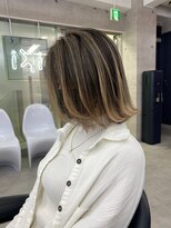 イキ 表参道(iki omotesando)&nbsp;モード/無造作ウェーブ/大人ガーリー[表参道駅]