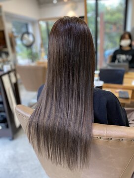 フツーロ 栄(FUTURO) プルエクステ