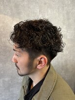 フリー(FREE)&nbsp;スパイラルパーマ/波巻きパーマ/ツイストスパイラルパーマ