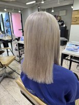 アジールヘア 所沢プロペ通り店(agir hair)&nbsp;カール姫カットシアーカラーホワイトベージュケアブリーチ所沢