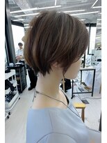 ビューナゴヤ 名駅(VIEW NAGOYA)&nbsp;魅力倍増カールシアーカラーショートヘアダークアッシュ