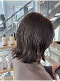 透け感グレージュカラー×ミディアムボブ