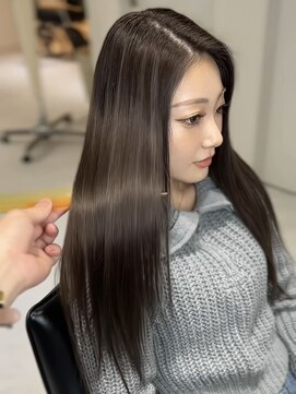 ヨロ 渋谷(YOLO) 韓国ヘアーハッシュカットレイヤーカットハイライトカラー