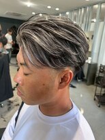 メンズサロン キング 心斎橋店(Men’s salon K!ng) ホワイトメッシュ/ツイスト/ツイスパ/パーマ/メンズ/眉毛/心斎橋