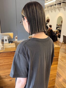 シロ(siro) 【6.ショート×ブリーチ・ダブルカラー】メンズカットも人気◎