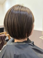 グリース (Greath)&nbsp;スモーキーカラーが可愛いショートボブ