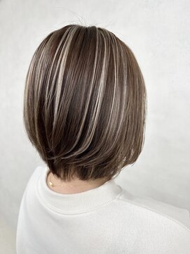 アース 越谷店(HAIR&MAKE EARTH) ショート/ハイライト/白髪ぼかし/ボブ/白髪染め/リタッチ