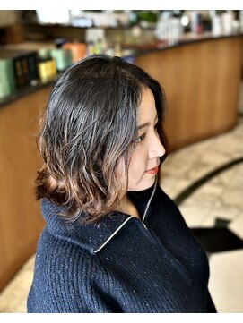 外ハネボブパーマ