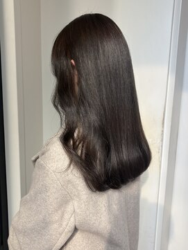 ローネス(LONESS) グレーベージュ/マロンベージュ/艶髪/顔まわりカット