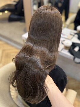 ロンド フィーユ(Lond fille) 髪質改善/縮毛矯正/レイヤー/大人ガーリー/似合わせカット/銀座