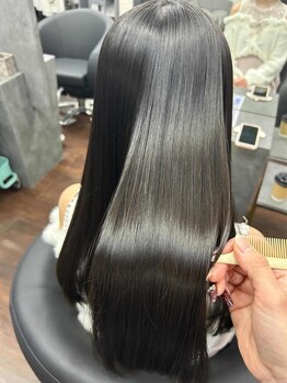 ジェネスタ(GENESTA)の写真/憧れの美髪へ…♪自然なストレートで、ナチュラルで美しい艶のある仕上がりに◎お悩みをお聞かせください。