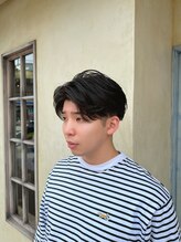 エイミーバイアフロート(amie  by afloat)&nbsp;【伊藤指名限定】刈り上げニュアンスセンターパート