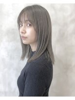 ソッカ(socca)&nbsp;切りっぱなしミディアムレイヤーボブ