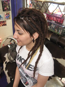 ディバイン(DIVINE) ドレッドヘア