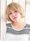 ハイトーンとラフウエーブが可愛い春一押しのボブスタイル☆