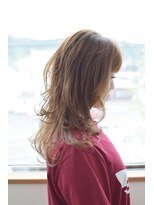 ヘアアンドメイク ムーア(Muuua)&nbsp;ハネ感のあるレイヤースタイル