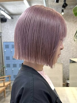 サンク 原宿 表参道(cinq) ショートボブ切りっぱなしボブタッセルボブミルクティーベージュ