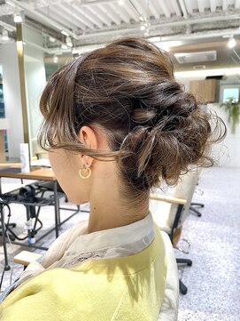 ゼストララ(ZEST Lara) 【YUICHI】ヘアアレンジ【吉祥寺】