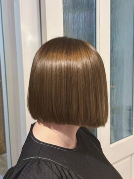ハク メゾン(HaKU maison) 切りっぱなしぷつっとストレートぱっつんボブ