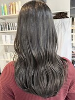 ディーエックス スリー(Dxxxx III)&nbsp;グレージュ ヘア  透明感カラー 髪質改善 顔周りカット