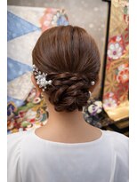 美髪 ヘアサロン(美髪 Hair salon) 着物に合うアップアレンジ