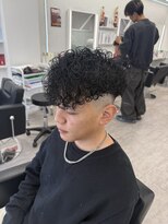 ルースト 南堀江店(ROOST) 刈り上げセンターパート/波巻きツイストスパイラル/南堀江