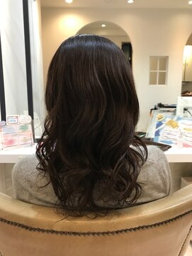 ヘアーアンドメイク アムール(hair&make Amour) 艶巻きロングヘアー