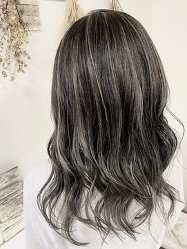 カフェアンドビューティー エスト 越谷(cafe&beauty est) ハイライト