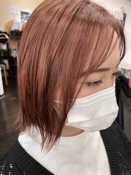 マイレ(maile) 切りっぱなしボブ/秋色コーラルカラー/外ハネ