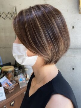 トト 船橋店(toto.) 黒髪/グレーベージュ/レイヤーロング/前髪パーマ[西船橋/津田沼]