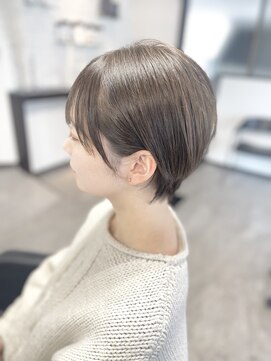 リリ(RiRi) スモーキーショート