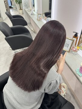 アエラバイトゥルークリエイション(AERA by True Creation) 紫カラー