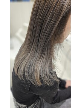 アッシュ 二俣川南口店(Ash) 30代40代50代/ロング/バレイヤージュ/白髪ぼかし