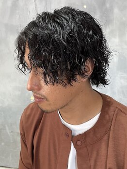 アノ(Ano.)の写真/SNSで話題のトレンド～ビジネスシーンまでOK【メンズパーマ】をご提案♪ブリーチ、メンズカットも大人気