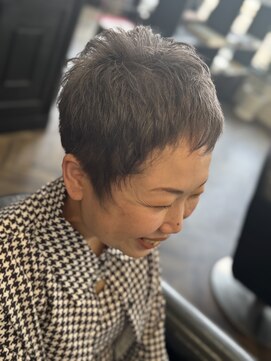 グラマラス(glamorous) ベリーショート