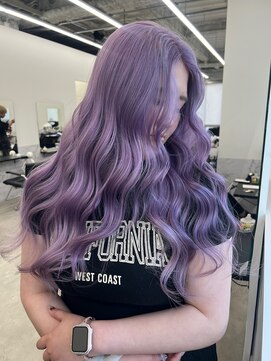 エゴル ナゴヤサカエ(ENGOL NAGOYA SAKAE) どんな季節でも相性抜群！ラベンダーカラー