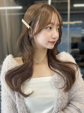 エヌアイ オモテサンドウ(ni omotesando) ☆顔周りカット バレッタアレンジ☆