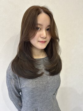 ミラ(MIRA) 顔まわりレイヤー/顔まわりカット/レイヤースタイル/前髪