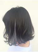 ひょっこり見えるシルバーインナーカラーが人気★