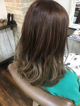 セルマ 自由が丘(selma est) ミルクティーベージュカラー