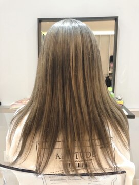 ジア ヘアグリージア(ZIA-hair Grigia-) ロング