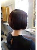 ショートボブ