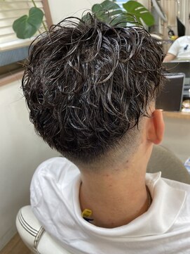 ヘアーゾーン ハチマルハチ 登戸駅前店(Hair Zone 808) スパイラルパーマ
