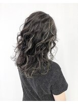 アオアクア バイ グルグル 小岩店(ao akua by GULGUL) グレーベージュ 外国人風LAハイライトカラー 小岩