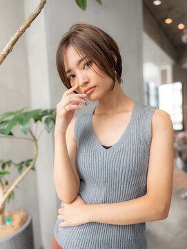 イオ 本厚木(io) ショートヘア似合わせカットグレージュカラーイメチェン小顔