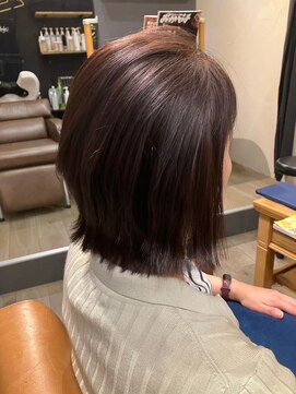 アンバー(amber) 切りっぱなしボブ