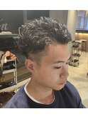 ベリーショートオールバックパーマ
