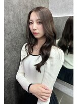 スライバイリアオオサカ(Sly By Ria OSAKA)&nbsp;レイヤーカット/グレージュ/髪質改善【梅田/大阪】