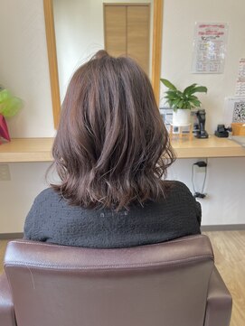 ケーフィール(HAIR PRODUCE K-feel) 外ハネミディ